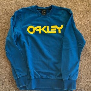 Adult Oakley Crewneck.